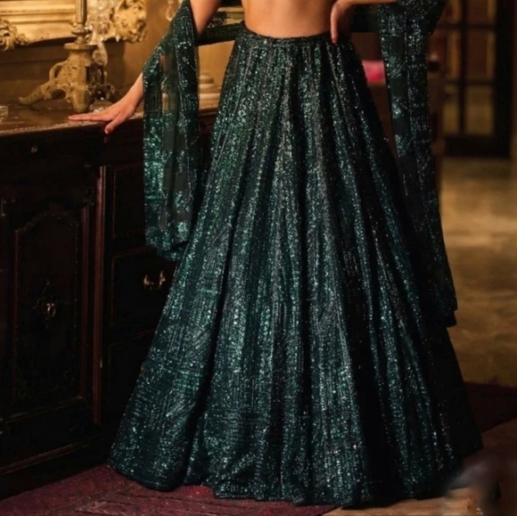 Indian Designer Bridal Emerald Green Lehenga Set - Seema Gujral - Picture 4 of 12